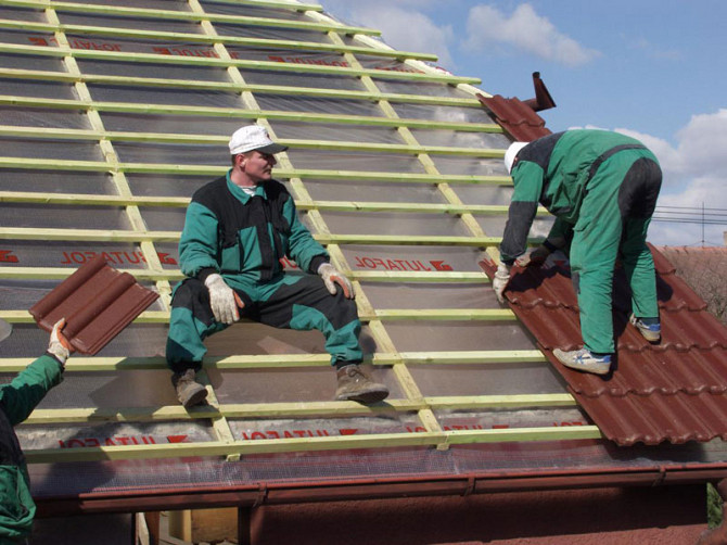 Монтаж кровли из металлочерепицы под ключ. Минск - изображение 1