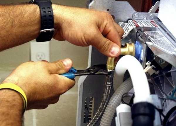 ПОДКЛЮЧЕНИЕ ПОСУДОМОЕЧНЫХ МАШИН Минск - изображение 1