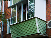 Отделка балконов снаружи сайдингом для наружных работ. Минск