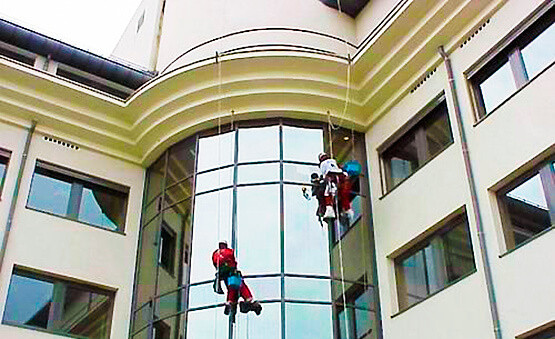 Мойка фасадов зданий и окон на высоте Минск - изображение 1