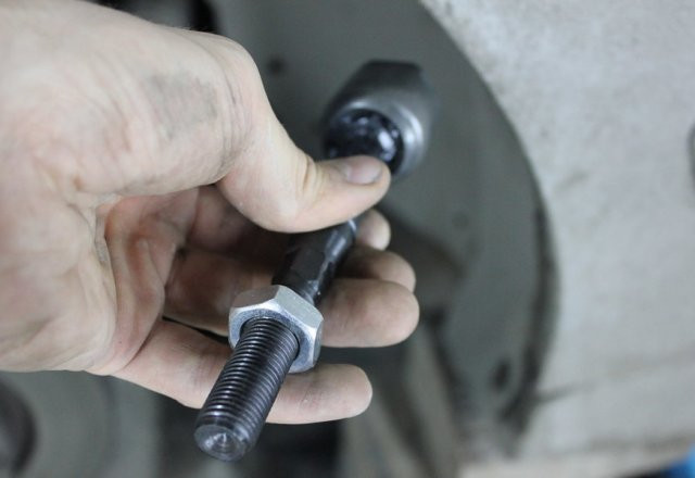 Замена рулевой тяги Минск - изображение 1