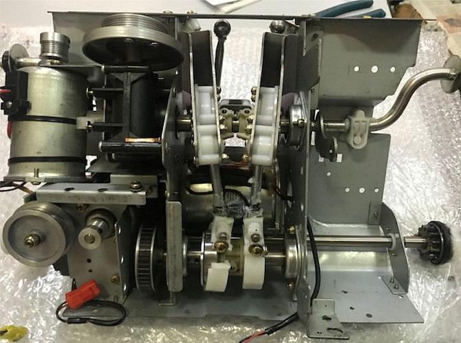 Замена пластиковых толкателей на латунные в массажном кресле Минск - изображение 1