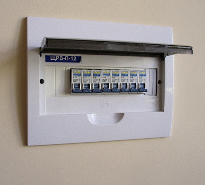 Установка электрического щитка Брест - изображение 1