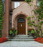 Облицовка фасада дома Брест